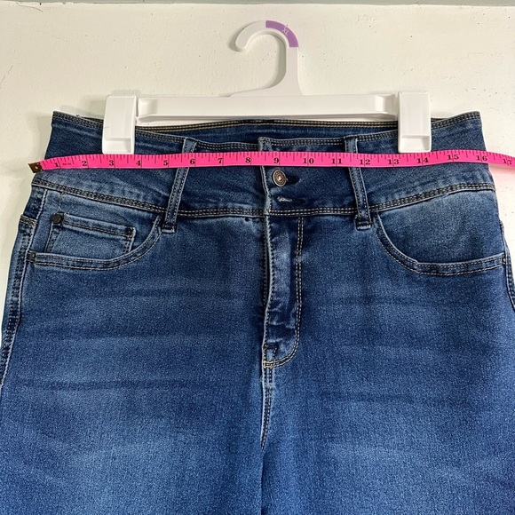 Women's Curve Appeal Blue Jeans size 12 - Picture 3 of 10